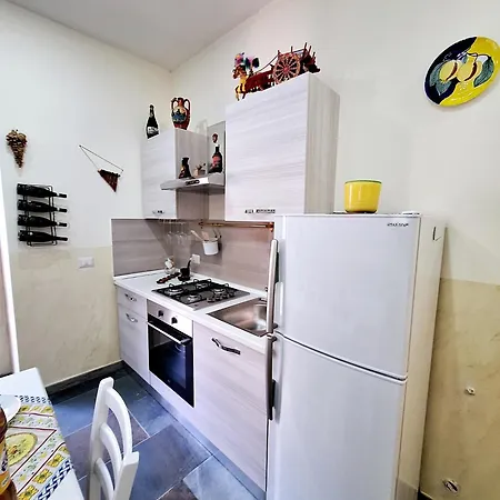 Eruption1669 Apartman *