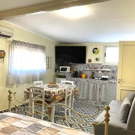 Eruption1669 Apartman